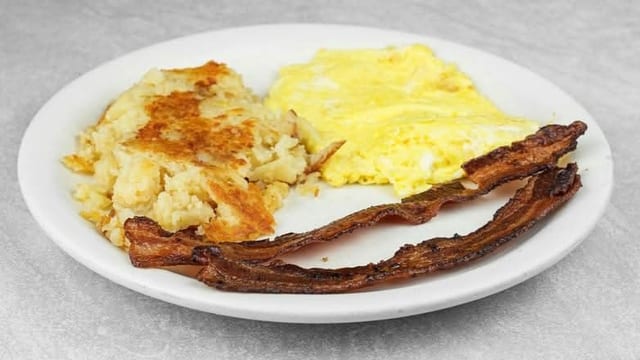 Pete’s Country Breakfast.